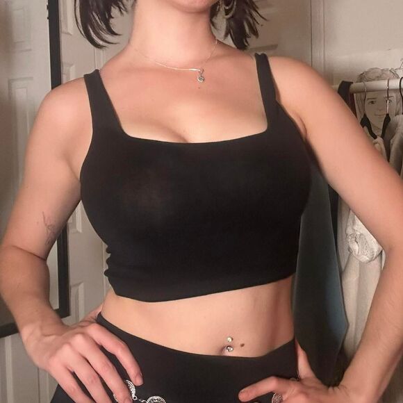 Source Unknown Tops - black crop top with a square neckline, soft stretchy material 🖤